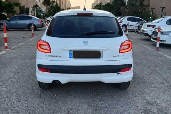 پژو، 207