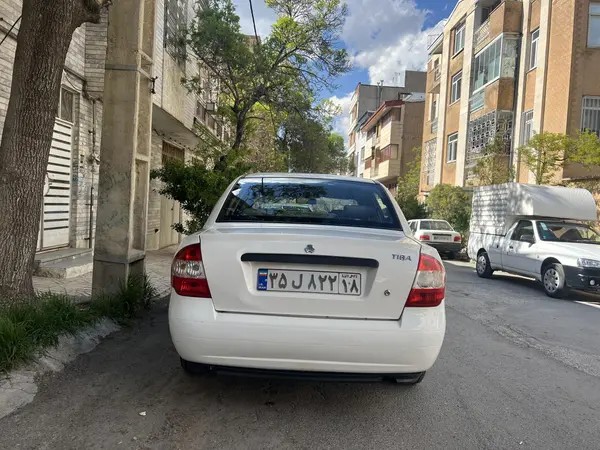 تیبا، صندوق دار