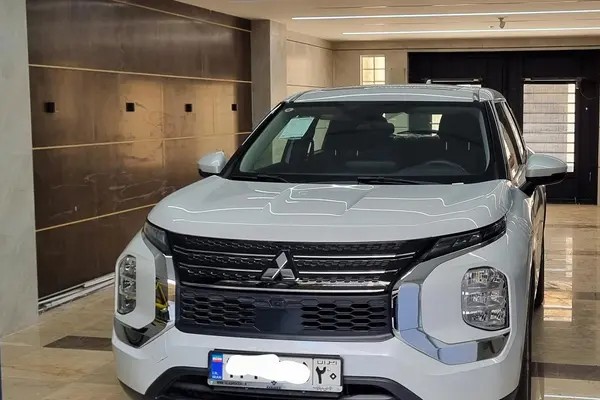 میتسوبیشی، اوتلندر