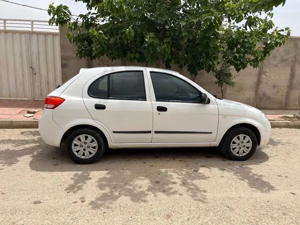 تیبا، هاچ بک