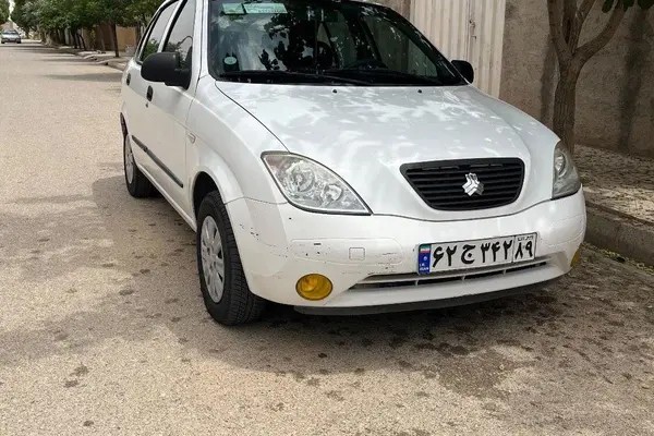 تیبا، هاچ بک