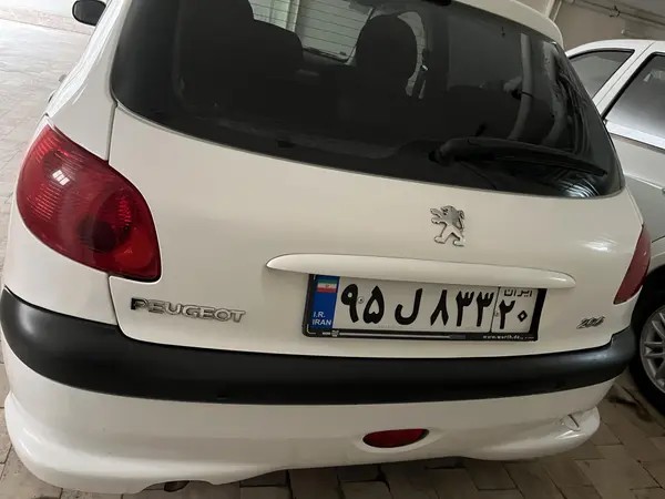 پژو، 206
