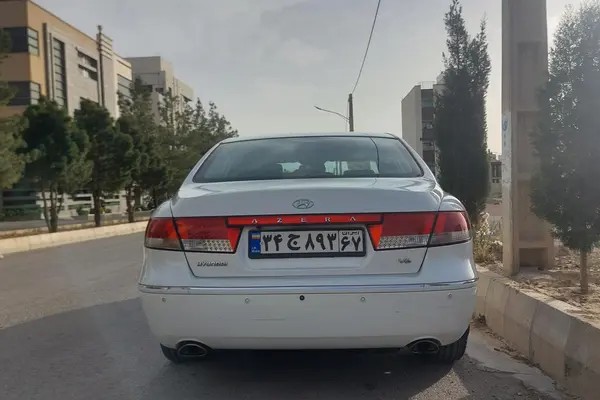 هیوندای، آزرا (گرنجور)