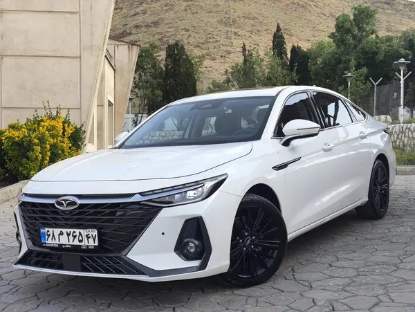 فونیکس، آریزو 8 (Z8)
