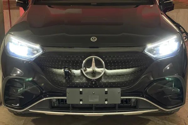 بنز، EQE SUV
