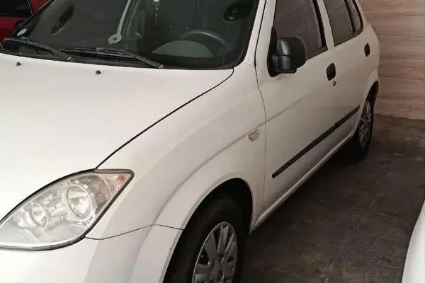 تیبا، هاچ بک