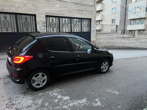 پژو، 207