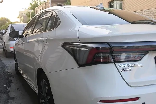 فونیکس، آریزو 6 پرو