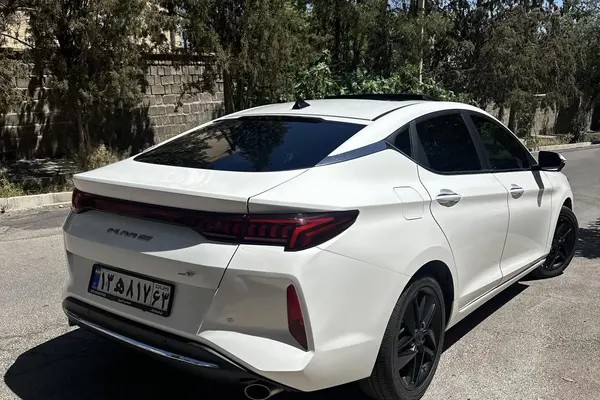 کی ام سی، J7