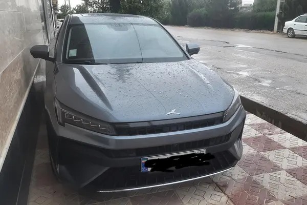 کی ام سی، J7