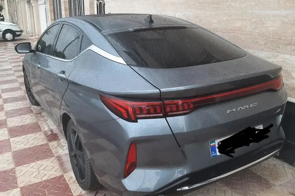 کی ام سی، J7