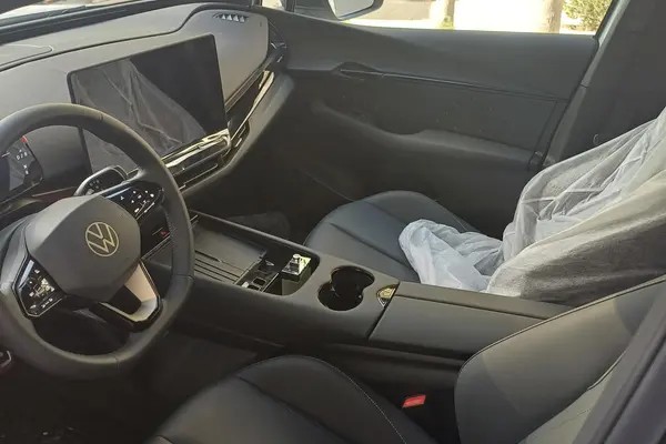 فولکس، آی دی یونیکس