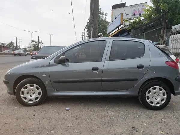 پژو، 206