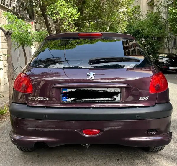 پژو، 206