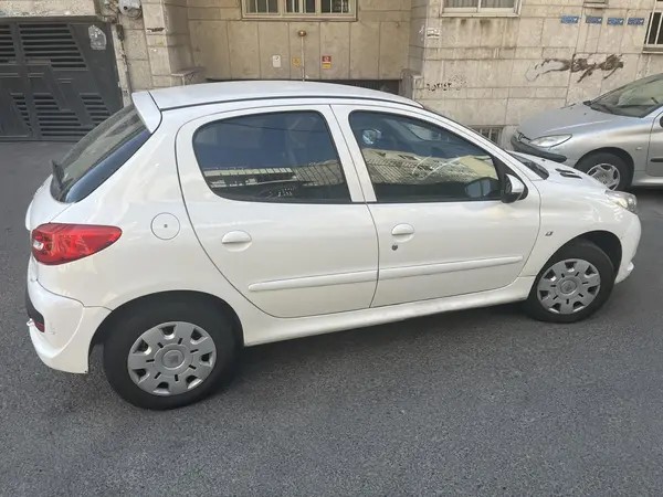 پژو، 207