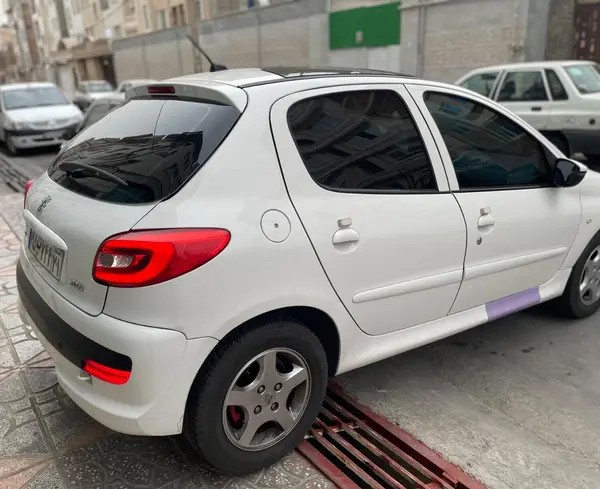 پژو، 207