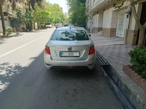 برلیانس، H330