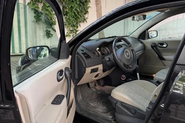 رنو، مگان (مونتاژ)