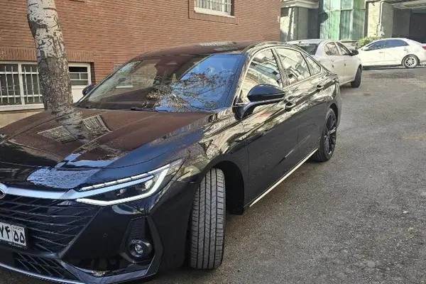 فونیکس، آریزو 8 (Z8)