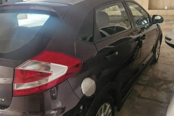 ام وی ام، 315هاچ بک