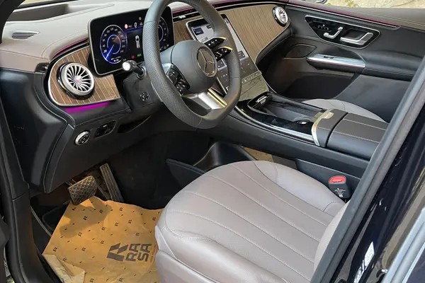 بنز، EQE SUV