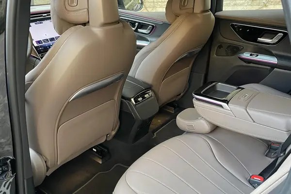 بنز، EQE SUV