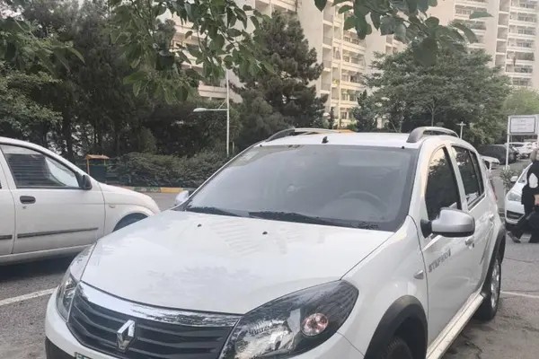 رنو، ساندرو استپ وی