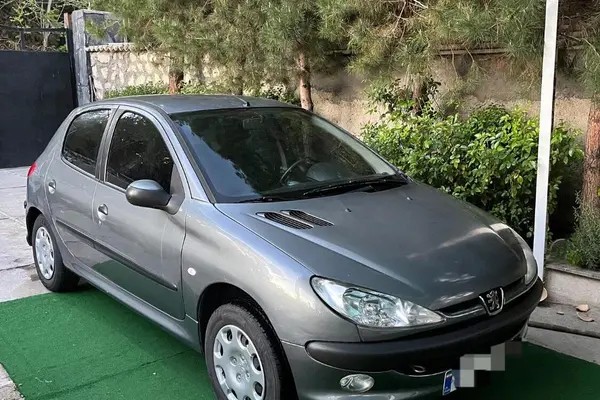 پژو، 206