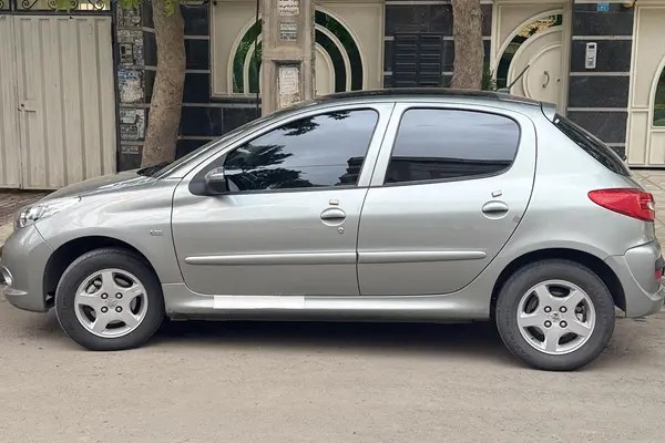 پژو، 207