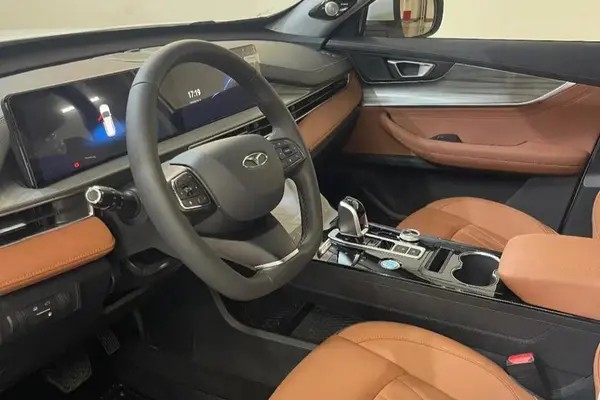 فونیکس، تیگو 8 پرو هیبرید (F8 PRO PHEV)