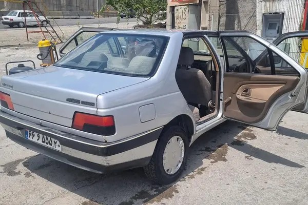 پژو، 405
