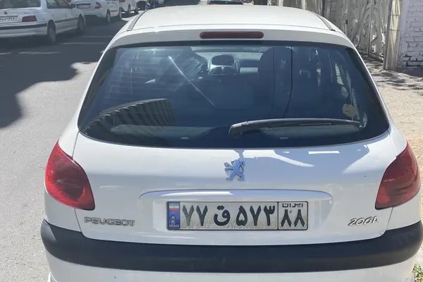 پژو، 206