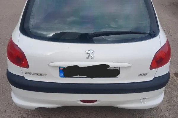 پژو، 206