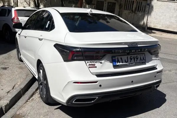 فونیکس، آریزو 6 پرو