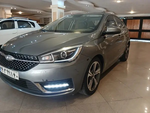 ام وی ام، آریزو 5ev