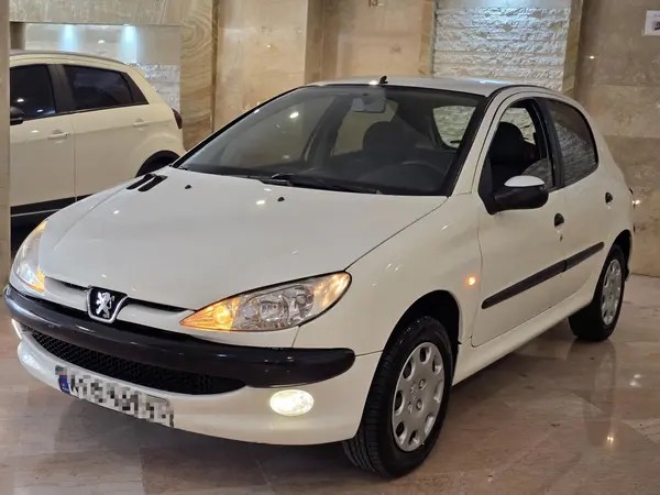 پژو، 206