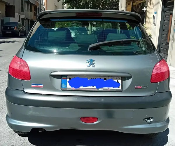 پژو، 206