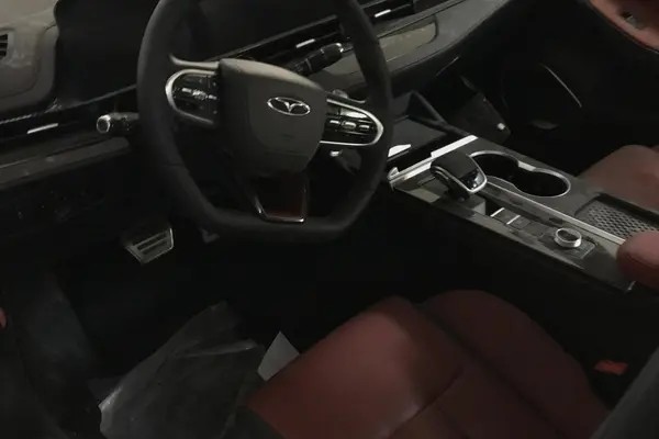 فونیکس، آریزو 6 جی تی (Z6 GT)