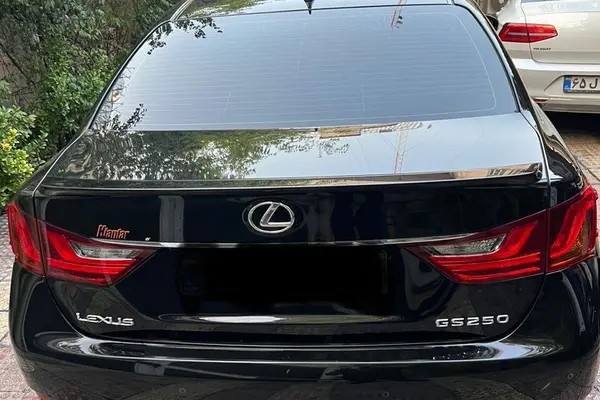 لکسوس، GS