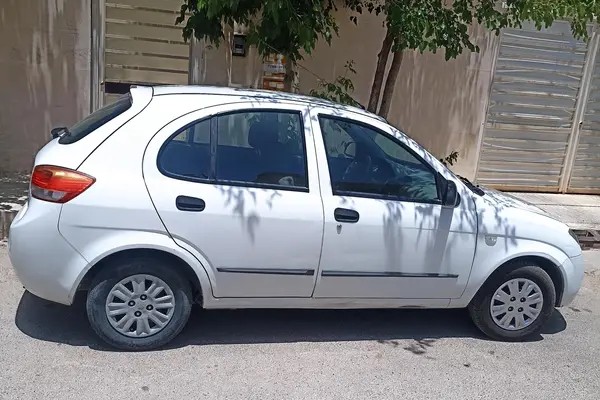 تیبا، هاچ بک