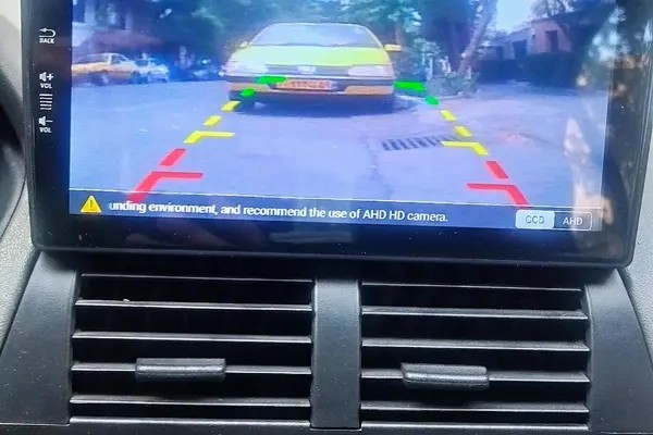 تیبا، هاچ بک