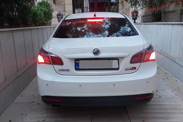 ام جی، 6
