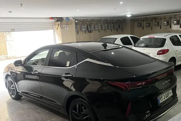 کی ام سی، J7
