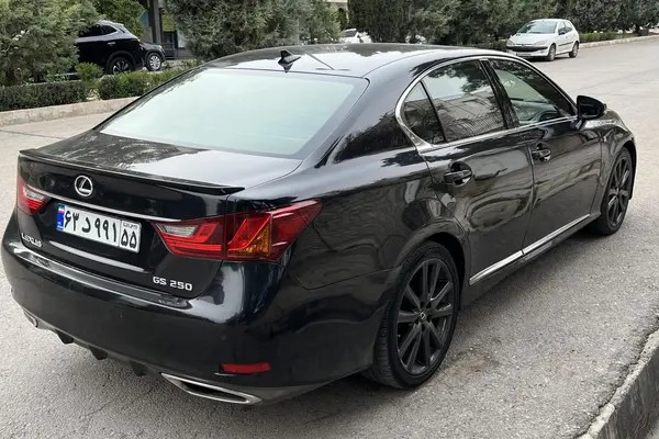 لکسوس، GS