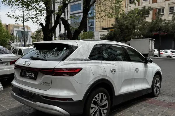 آئودی، Q5 e-tron