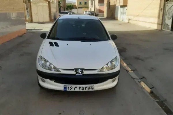 پژو، 206