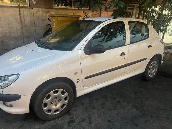 پژو، 206