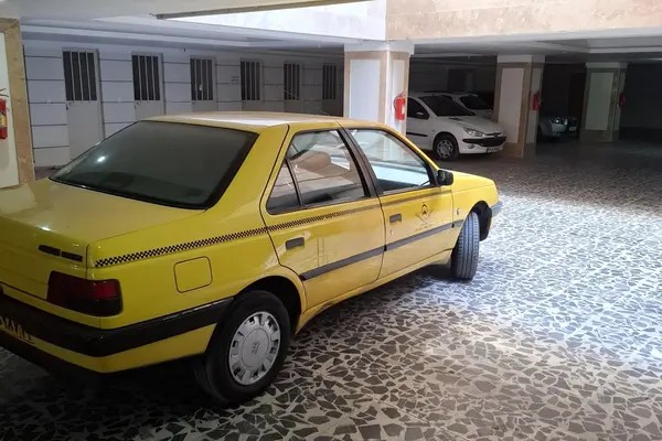پژو، 405