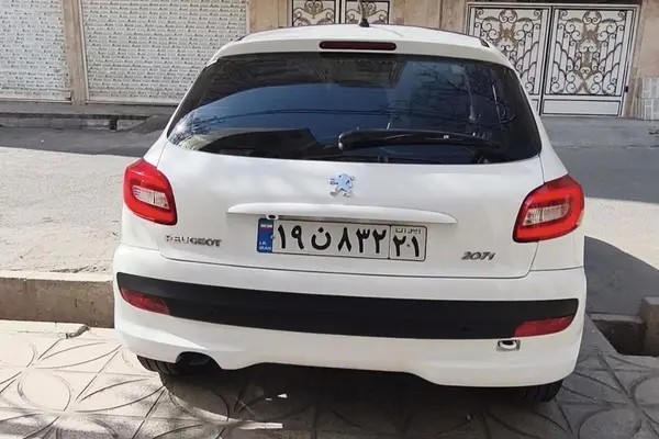پژو، 207