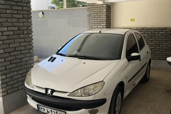 پژو، 206